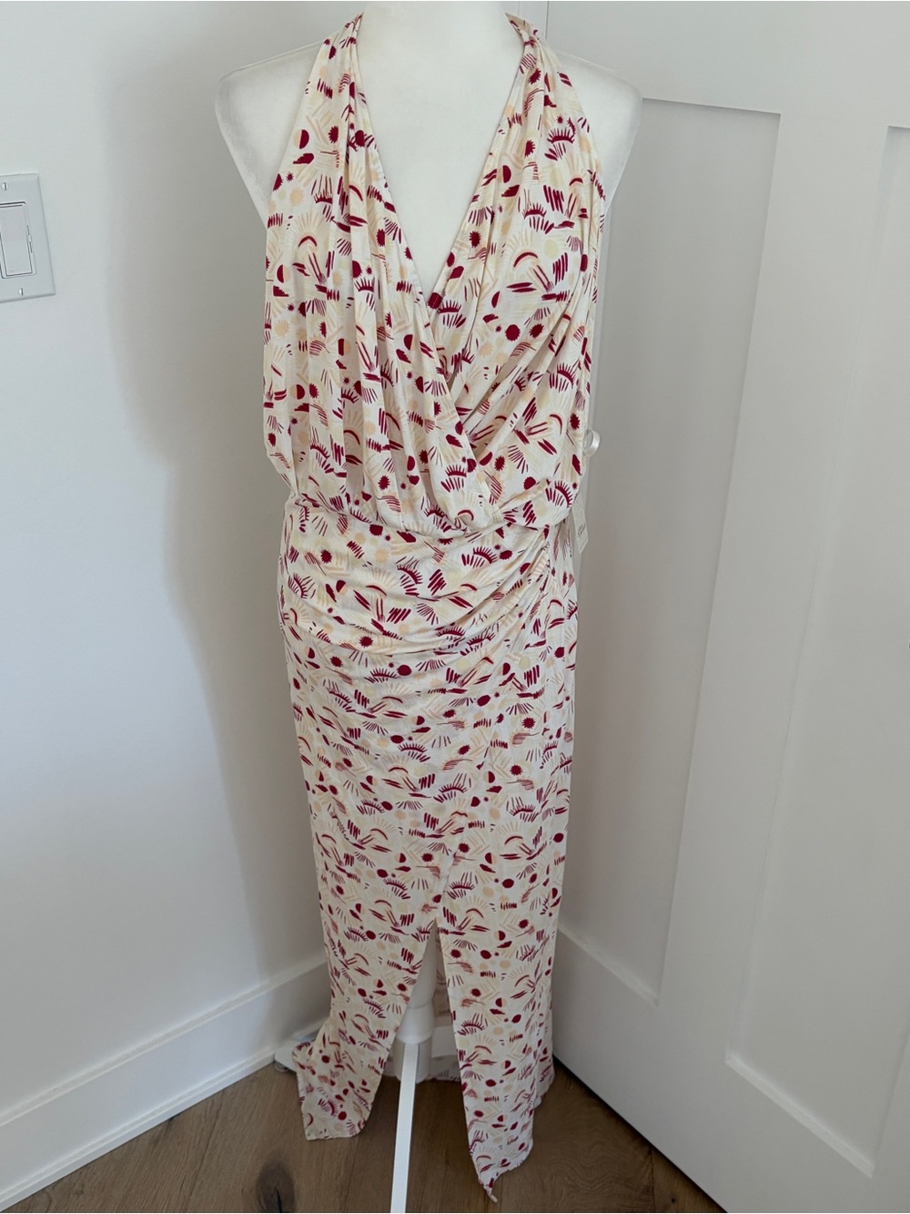 Free People Daria Graphic Maxi Dress Ivory Combo Halter Open Back Size M NWT*X23 - Picture 3 of 6